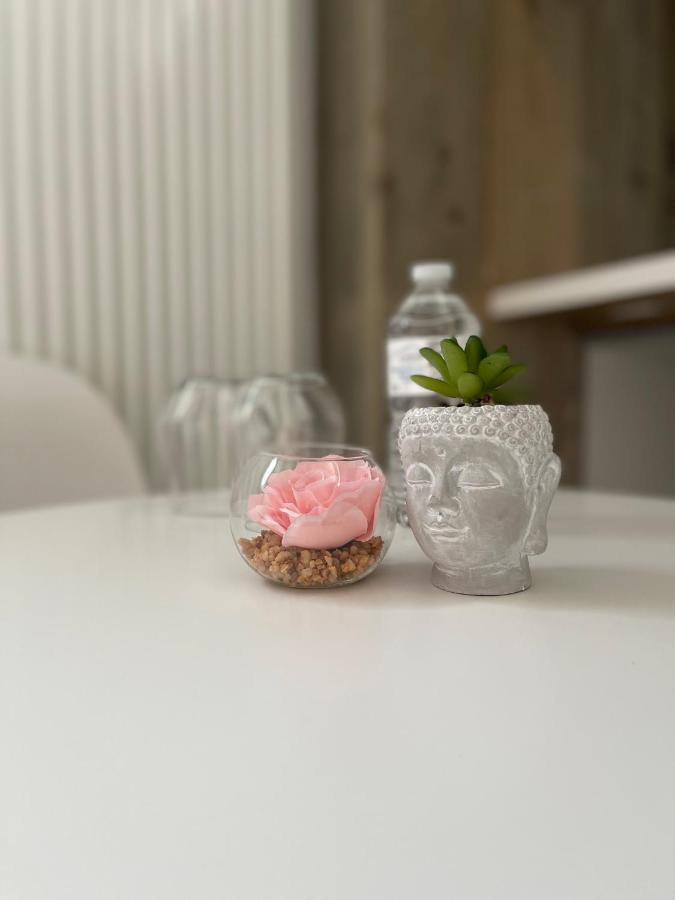 Prachtige Kamer In Centrum Brugge Met Badkamer ! Bagian luar foto